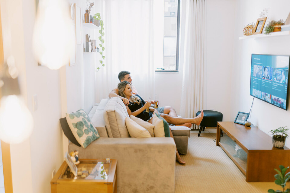 Carinho e diversão | Sessão de casal em casa